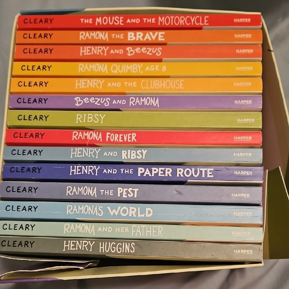 Cleary Book Collection Box Set - Picture 5 of 5